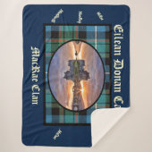 Eilean Donan Castle's MacRae Clan Tartan Sherpadecke (Vorderseite)