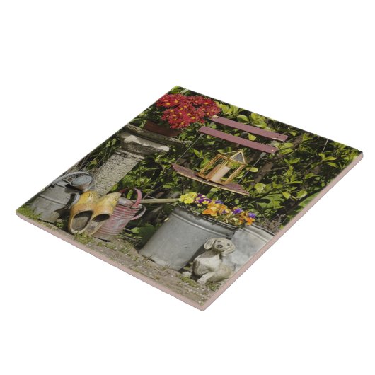 Eimer, Schuhe und Blume, Zaanse Schans, Fliese (Seite)