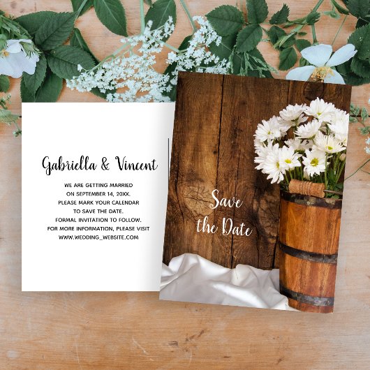 Eimer- und Daisies-Ranch-Hochzeit speichern Sie da Ankündigungspostkarte