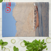 Ein Abenteuer an der Küste von Omani Geschirrtuch (Gefaltet)