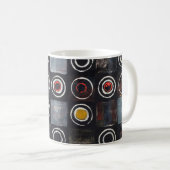 ein abstraktes Bild; ein Raster mit eingestanzten  Kaffeetasse (VorderseiteRechts)