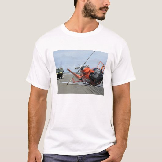 Ein Absturz eines Dolphin-Hubschraubers der US-Küs T-Shirt (Vorderseite)