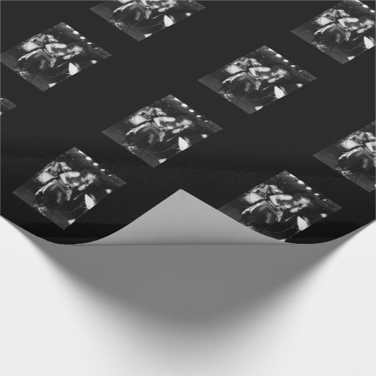 Ein Achtzigerjahre Rocker, Geschenkverpackung Geschenkpapier (Ecke)