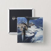 Ein Adlerflugzeug des Typs F-15C sitzt hinter eine Button (Vorne & Hinten)