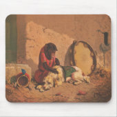 Ein Affe und ein Hund mit einem großen Tambourin Mousepad (Vorne)