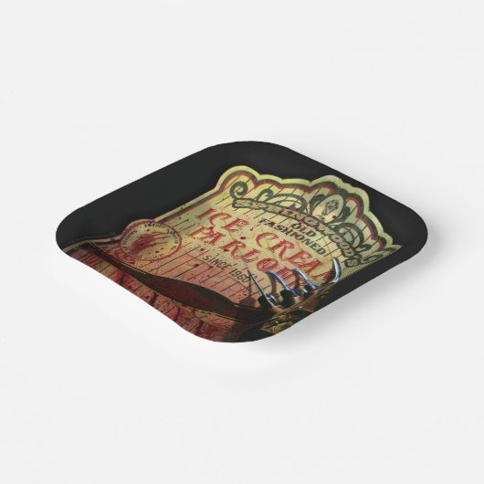 Ein Albtraum an der Elm Street | Eiscreme aus Spri Pappteller (Gewinkelt)