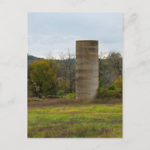 Ein alter Bauernhof Silo Postkarte