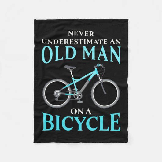 Ein alter Mann auf dem Fahrrad Fleecedecke (Vorderseite)