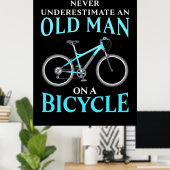 Ein alter Mann auf dem Fahrrad Poster (Heimbüro)