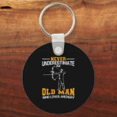 Ein alter Mann, der Liebe Bogenschießen macht, nie Schlüsselanhänger (Vorderseite)