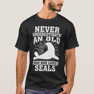 Ein alter Mann, der Siegel Lieben hat, wird nie un T-Shirt