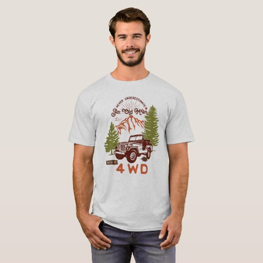 Ein alter Mann mit 4WD - Funny Adventure Vater Zit T-Shirt (Vorne ganz)