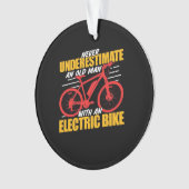 Ein alter Mann mit einem Elektrofahrrad Ornament (Vorderseite)