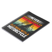 Ein alter Mann mit einem Motorrad nie unterschätze Notizblock (Linke Seite)