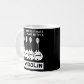 Ein alter Mann mit Mandoline 3 darf nie unterschät Kaffeetasse (Vorderseite Links)