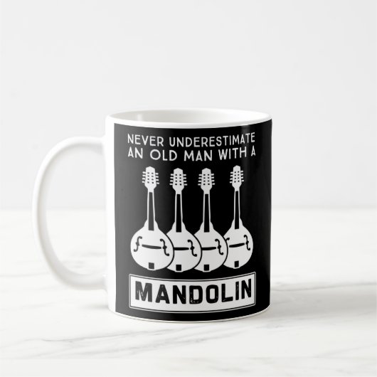 Ein alter Mann mit Mandoline 3 darf nie unterschät Kaffeetasse (Links)
