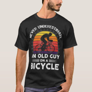 Ein alter Typ auf einem Fahrrad Vintag nie untaugl T-Shirt