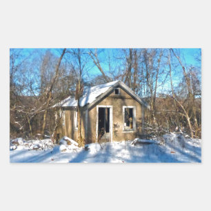 Ein altes Haus im Schnee Rechteckiger Aufkleber