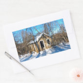Ein altes Haus im Schnee Rechteckiger Aufkleber (Umschlag)