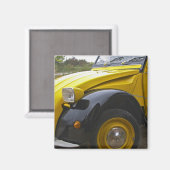 ein altes, schwarz-gelbes Citroen 2CV 2 CV, Magnet (Vorderseite/Rückseite)