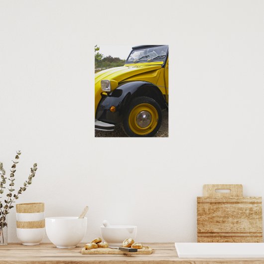 ein altes, schwarz-gelbes Citroen 2CV 2 CV, Poster (Küche)