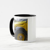 Ein altes, schwarz-gelbes Citroen 2CV 2 CV, Tasse (Vorderseite Links)