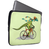 Ein Anabisetia Dinosaurier, der mit dem Fahrrad fä Laptopschutzhülle (Vorne Rechts)