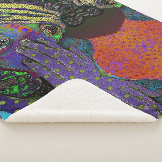 ein anderes Mädchen mit einer Perle Sherpadecke (3/4)