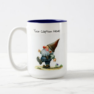 Ein Aquarellbild eines niedlichen Gnom Zweifarbige Tasse