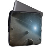 Ein Asteroidengürtel rund um den hellen Star Vega. Laptopschutzhülle (Vorne Rechts)