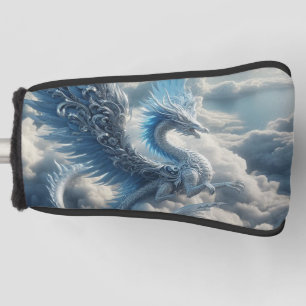 Ein atemberaubender Drache, umgeben von Wolken Golf Headcover