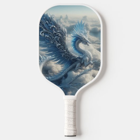 Ein Atemberaubender Drache umgeben von Wolken Pickleball Schläger (Vorderseite)