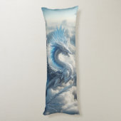 Ein Atemberaubender Drache umgeben von Wolken Seitenschläferkissen (Rückseite (Vertikal))