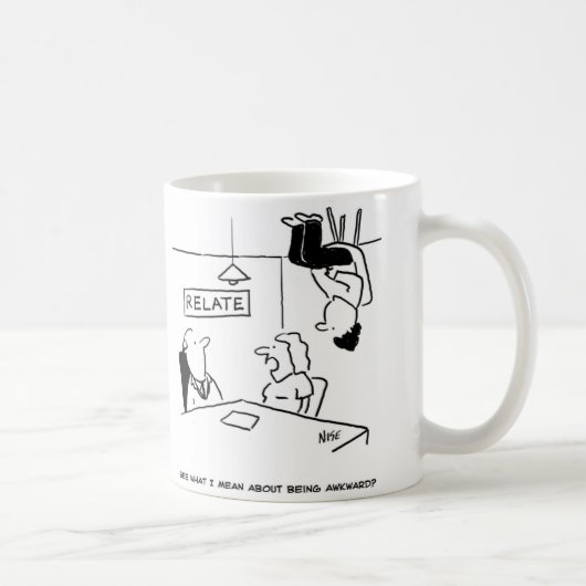 Ein aufgeweckter Mann saß auf der Decke. Funny Kaffeetasse (Rechts)