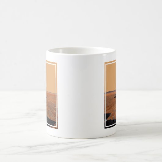 Ein aufsteigendes Fahrzeug Verlasse Mars. 2 Kaffeetasse (Mittel)