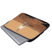 Ein aufsteigendes Fahrzeug Verlasse Mars. 2 Laptopschutzhülle (Vorne Knopf)