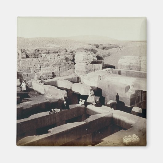 Ein Ausgrabungstempel am Fuße der Sphinx, 4. Magnet (Vorne)
