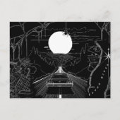 Ein Auto, das durch Wälder und Berge fährt Postkarte (Vorderseite)