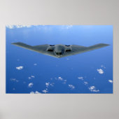 Ein B-2 Geist steigt durch den Himmel Poster (Vorne)