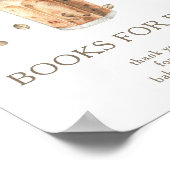 Ein Baby braut Bücher für das Baby Poster (Ecke)