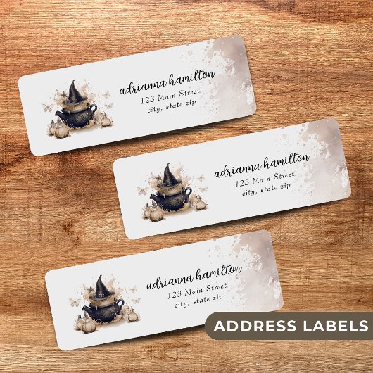 Ein Baby braut eine neutrale Halloween-Kinderdusch