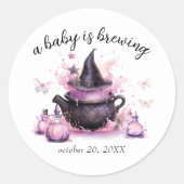 Ein Baby braut eine rosa Halloween-Kinderdusche Runder Aufkleber (Vorderseite)