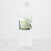 Ein Baby braut grünes Halloween Baby-Sjower Wasserflaschenetikett (Vorderseite)