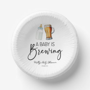 Ein Baby brütet eine Flaschengrübe-Glass-Babydusch Pappteller