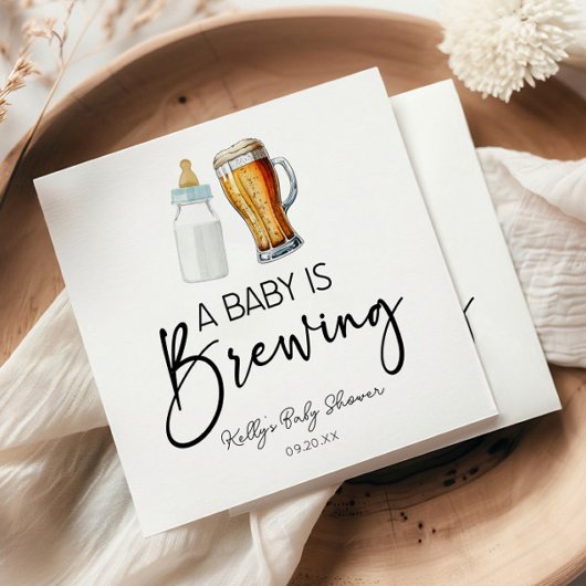 Ein Baby brütet eine Flaschengrübe-Glass-Babydusch Serviette