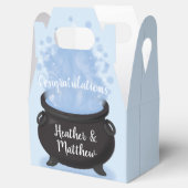 Ein Baby brütet Hexendusche Gothic Blue Geschenkschachtel (Geöffnet)