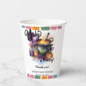 Ein Baby brütet. | Niedliche Halloween-Kinderdusch Pappbecher (Vorderseite)