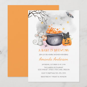 Ein Baby brütet. Niedliche Halloween-Kinderdusche Einladung
