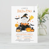 Ein Baby brütet Orange Halloween Baby Dusche Einladung (Stehend Vorderseite)