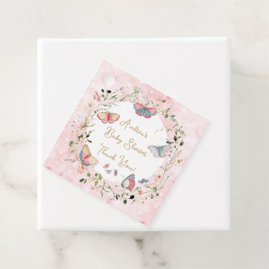 Ein Baby Butterfly ist auf dem Weg zur Babydusche Geschenkanhänger (Beispiel)